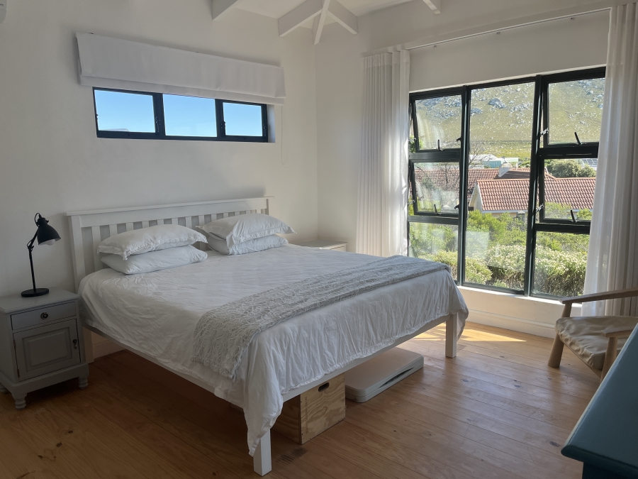 To Let 3 Bedroom Property for Rent in Pringle Bay Western Cape